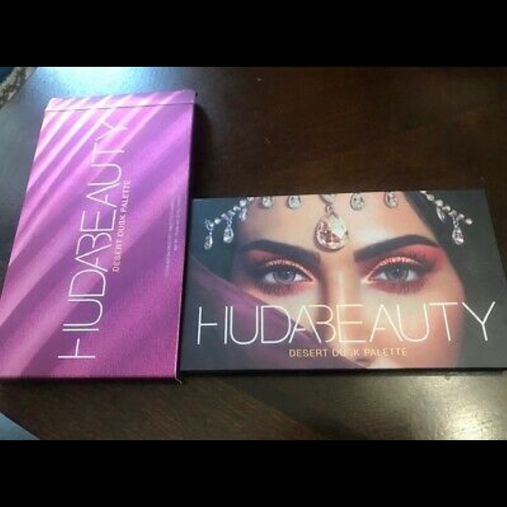 Huda Beauty Desert Pallette